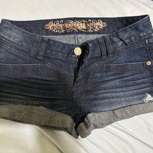 NWOT Express women’s shorts size 4